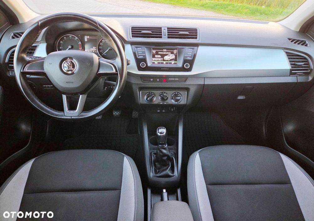 Skoda Fabia 1.0 MPI Cool Plus - 35