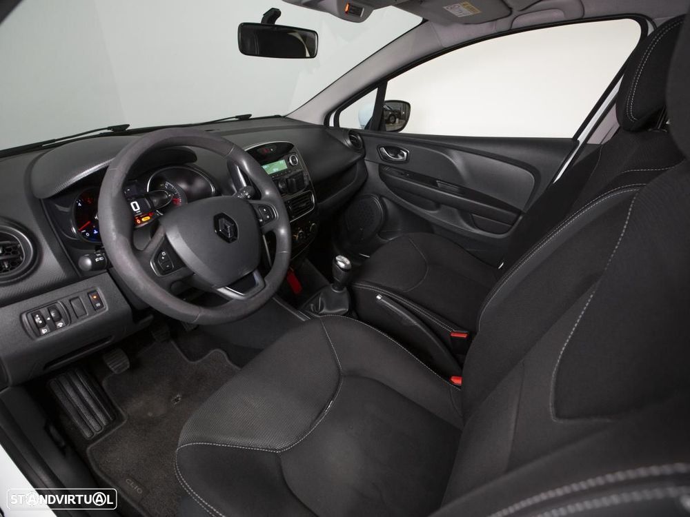 Renault Clio 1.5 dCi Zen — fotografia 6