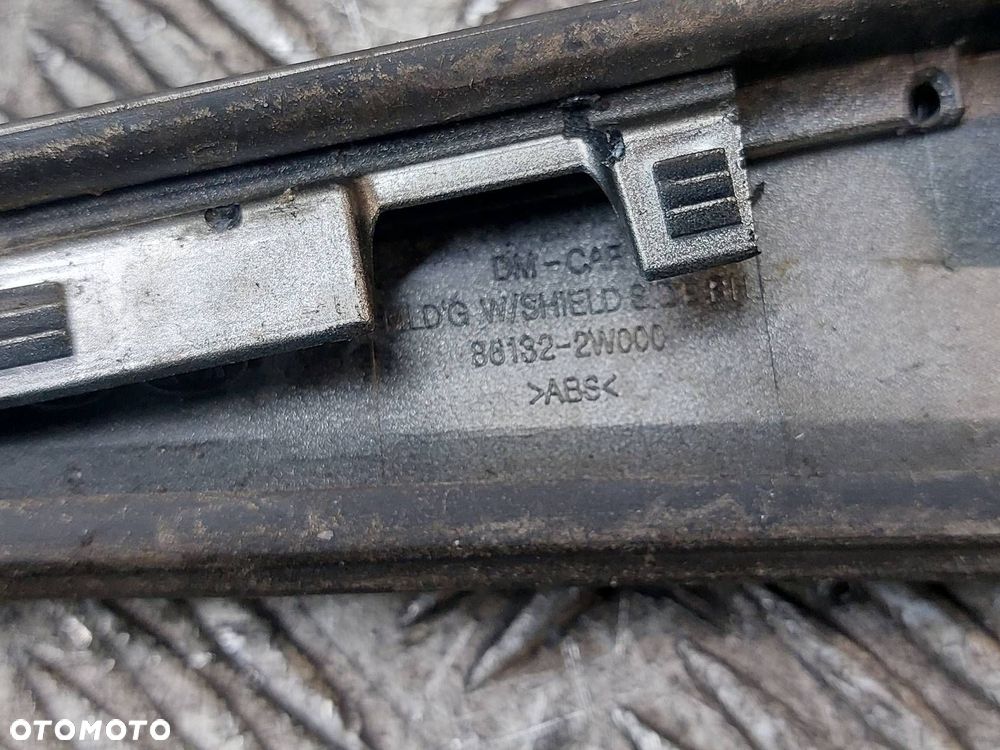LISTWA ZGARNIAJĄCA SZYBY CZOŁOWEJ LEWA + PRAWA SANTA FE III - 2