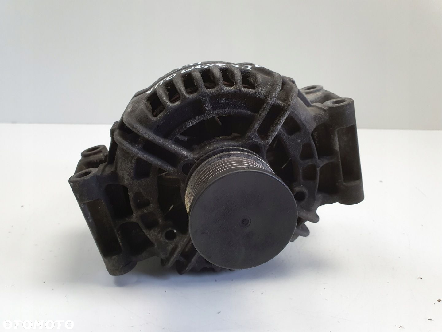 Mercedes Vito W639 2.2 CDI ALTERNATOR 0124425077 bosch 120A - 3