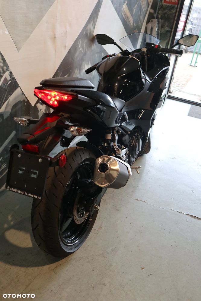 Kawasaki Ninja - 22