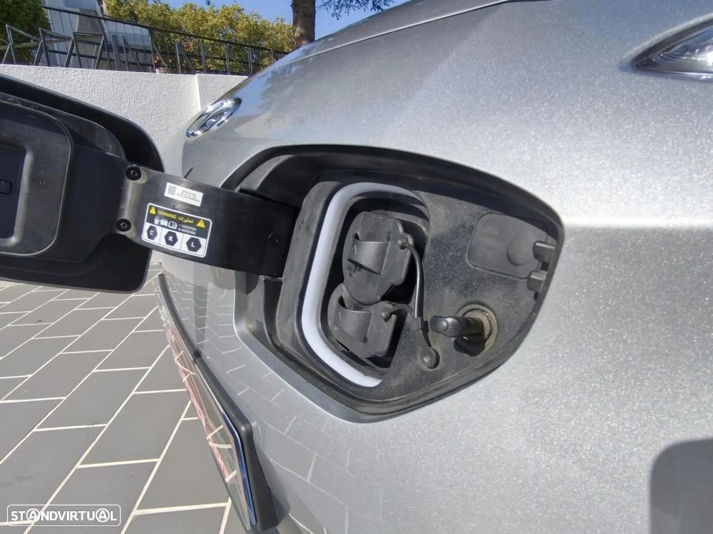 Hyundai Kauai 64 kWh Premium+P.Premium - 38