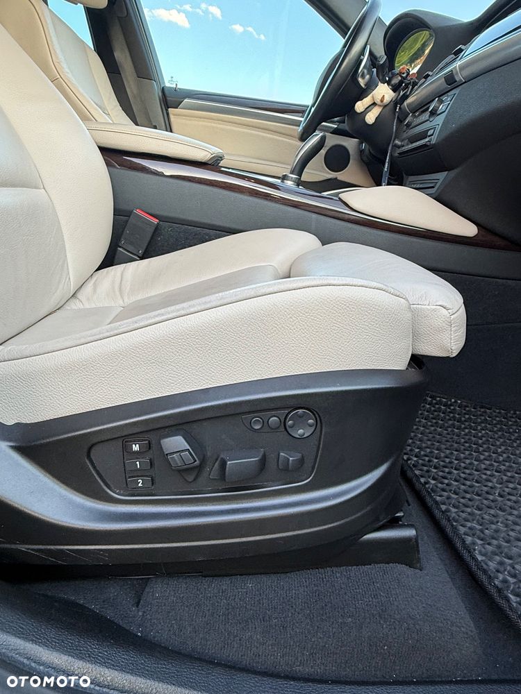 BMW X6 - 32