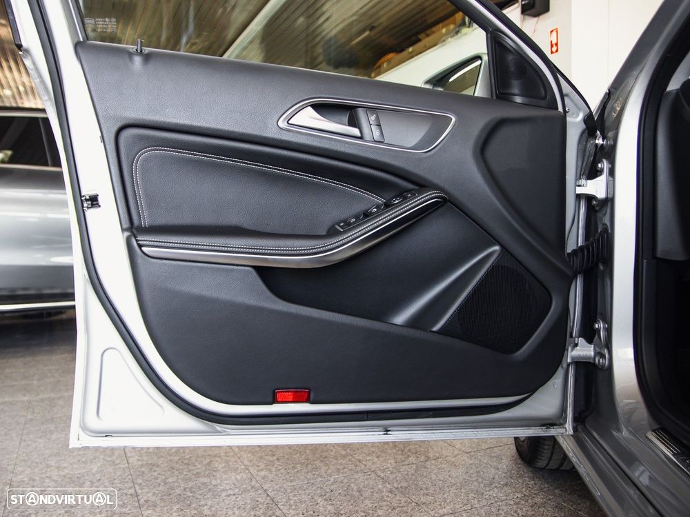 Mercedes-Benz A 180 CDI BE Edition Urban - 37