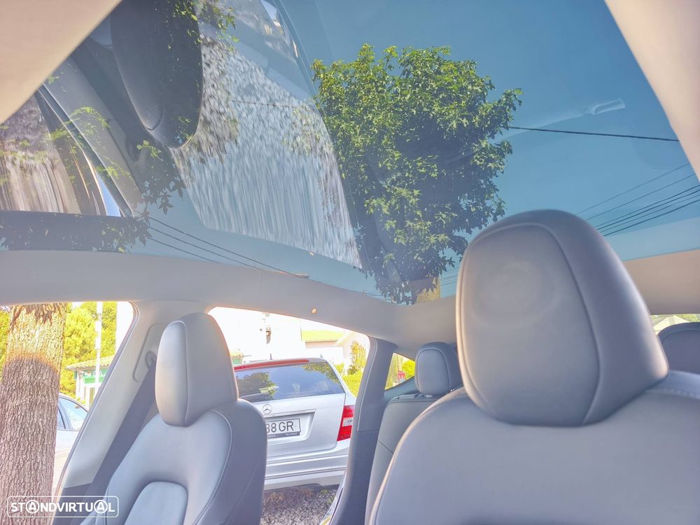 Tesla Model Y Performance Dual Motor AWD - 20