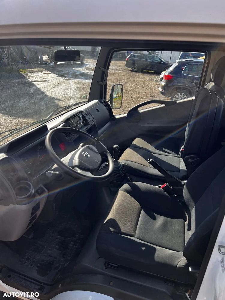 Nissan NT400 - 6