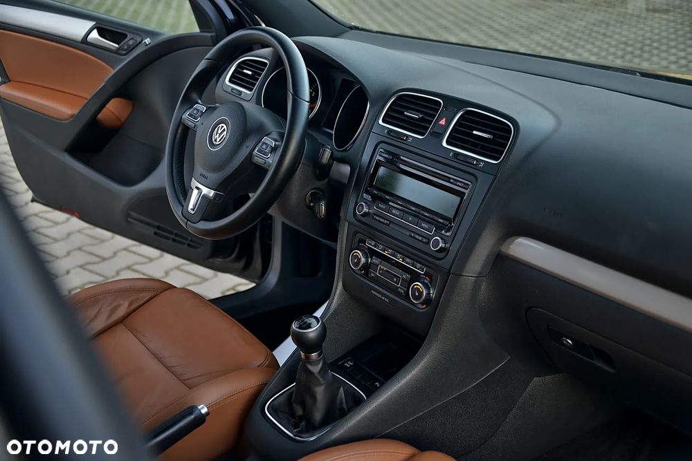 Volkswagen Golf 1.4 TSI Highline - 28