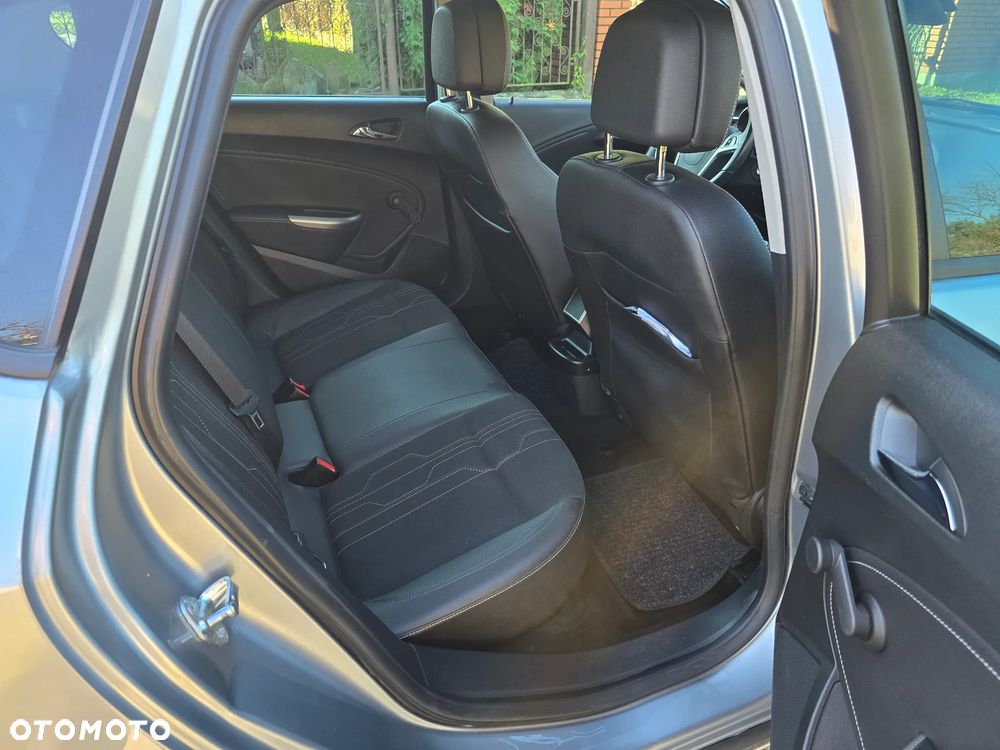 Opel Astra - 12