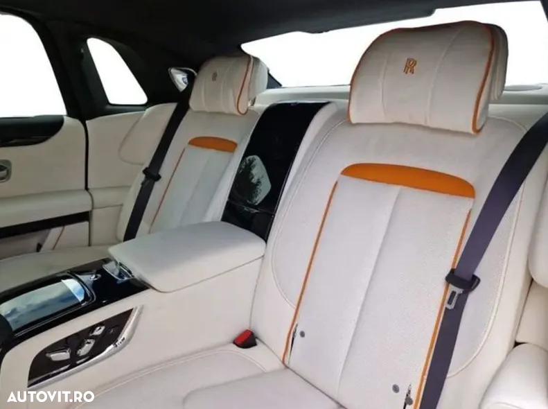 Rolls-Royce Ghost Standard - 13