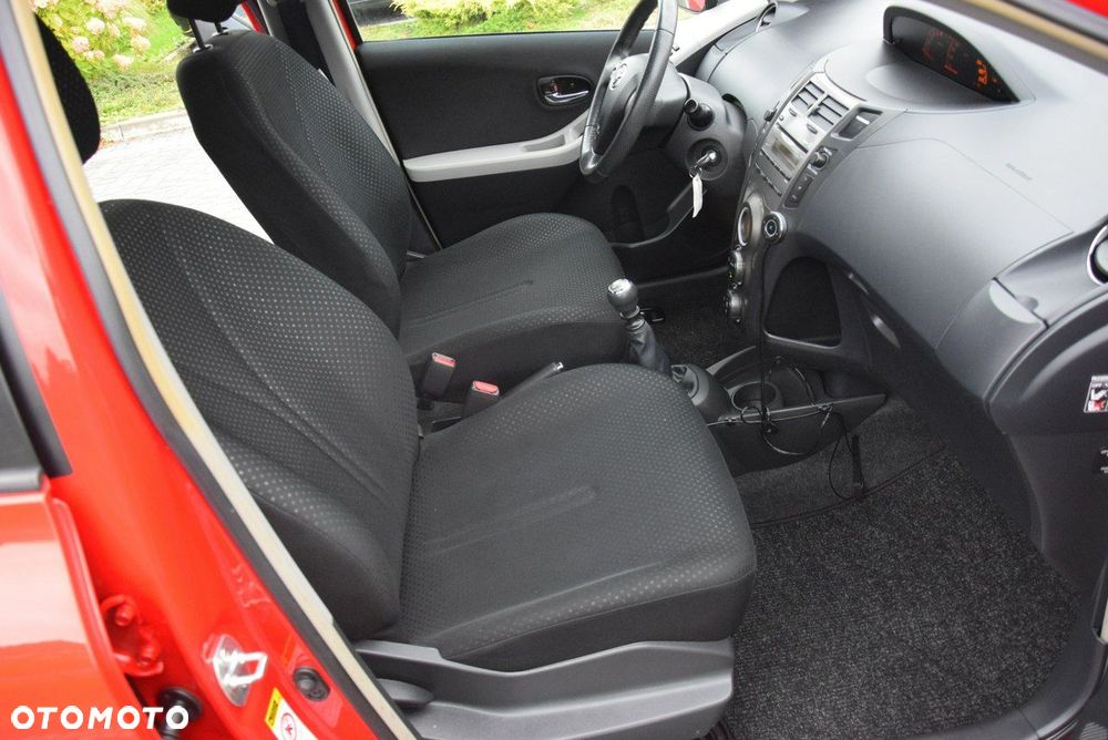 Toyota Yaris - 26