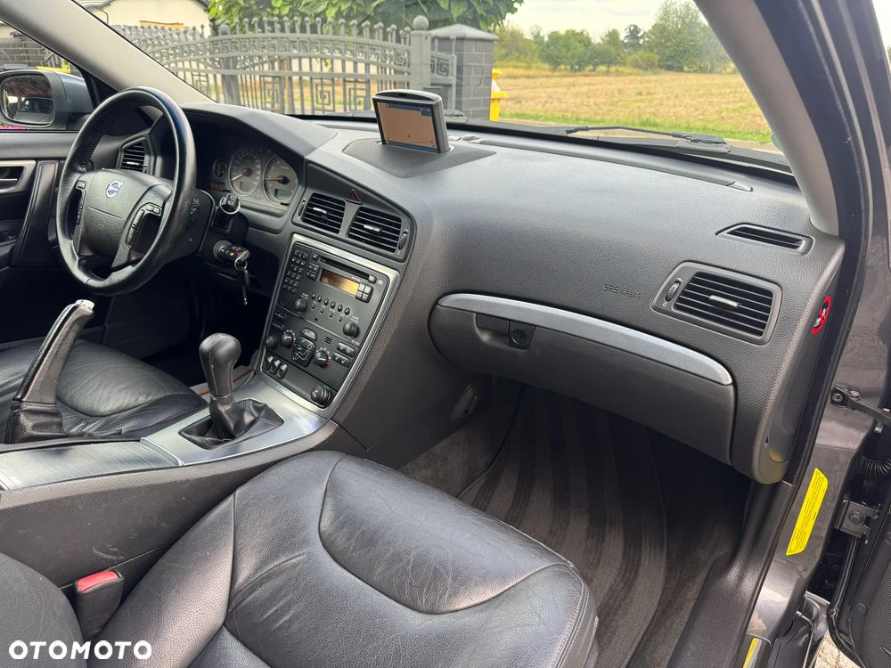 Volvo V70 2.4 Premium - 14