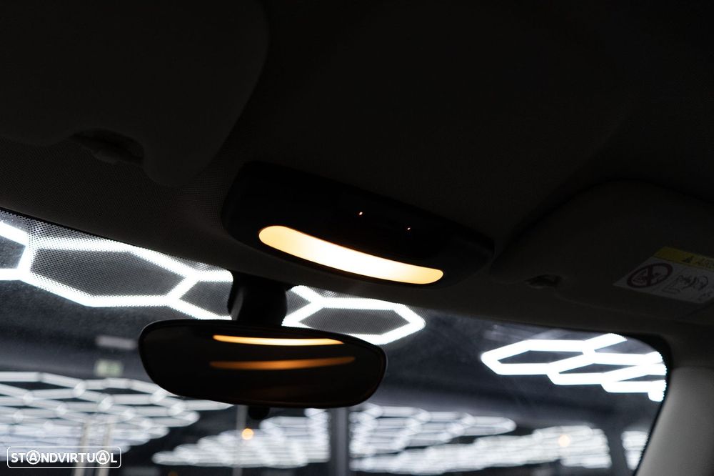 MINI 3 Portas Cooper D - 38