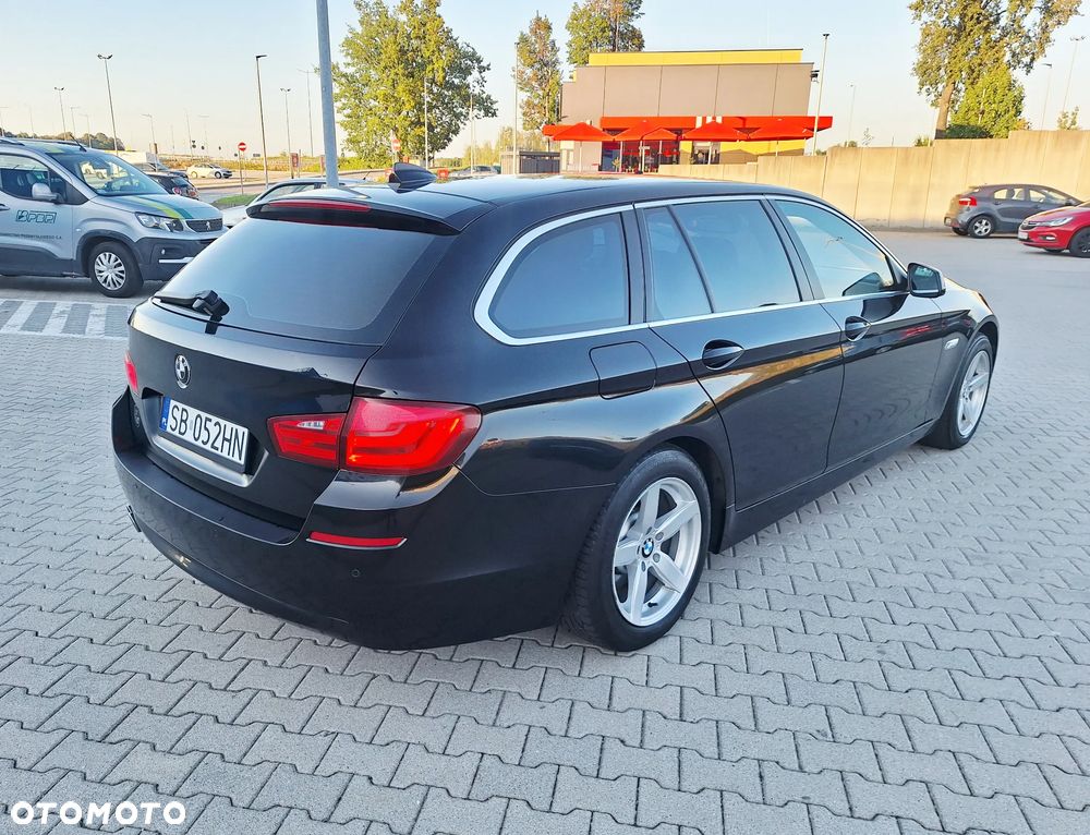 BMW Seria 5 520d - 4