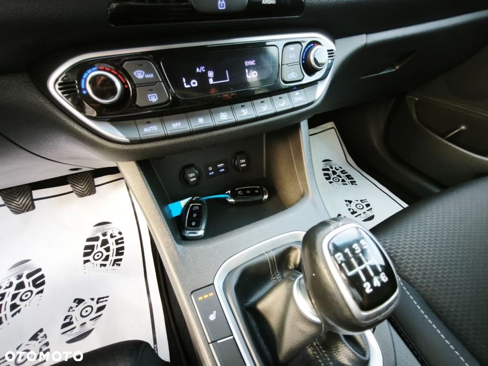 Hyundai i30 - 12