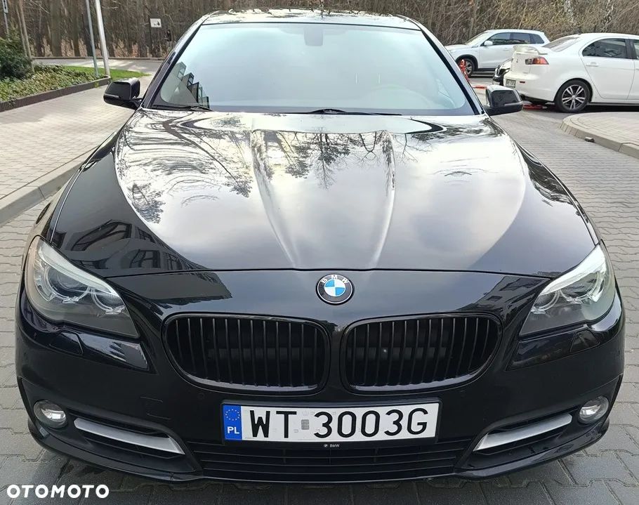 BMW Seria 5 528i xDrive Luxury Line - 1