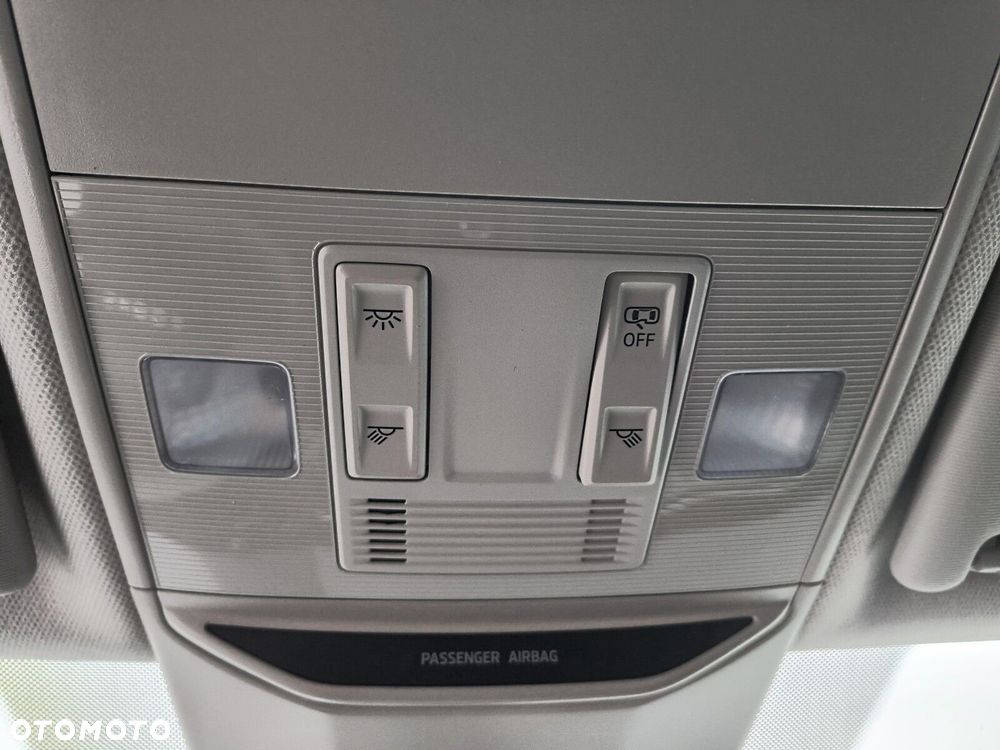 Skoda Scala 1.0 TSI Essence - 30