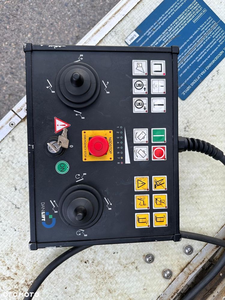 Mercedes-Benz Sprinter 516/37 - 12