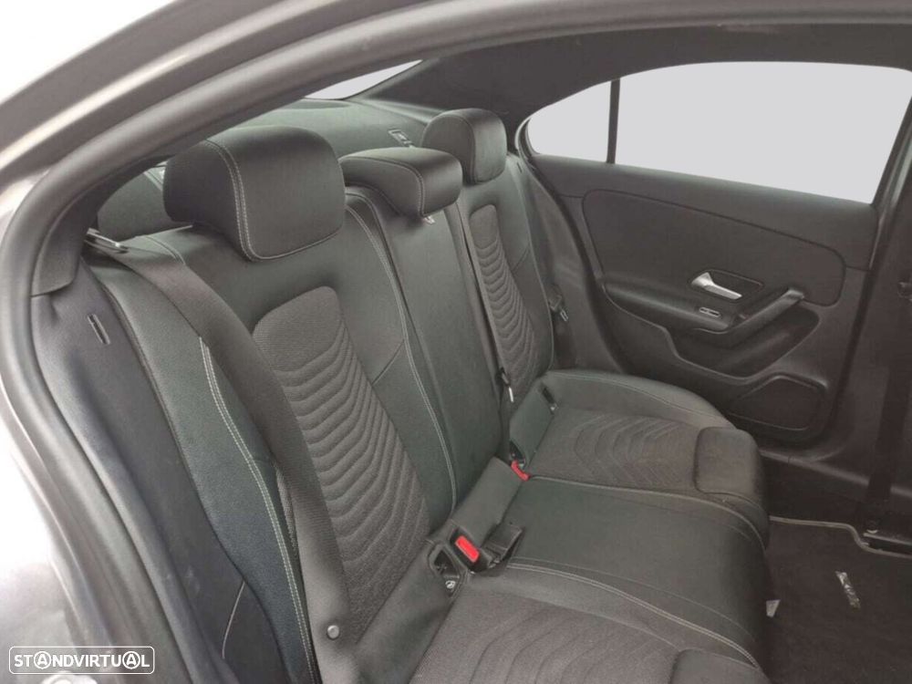 Mercedes-Benz A 250 - 8