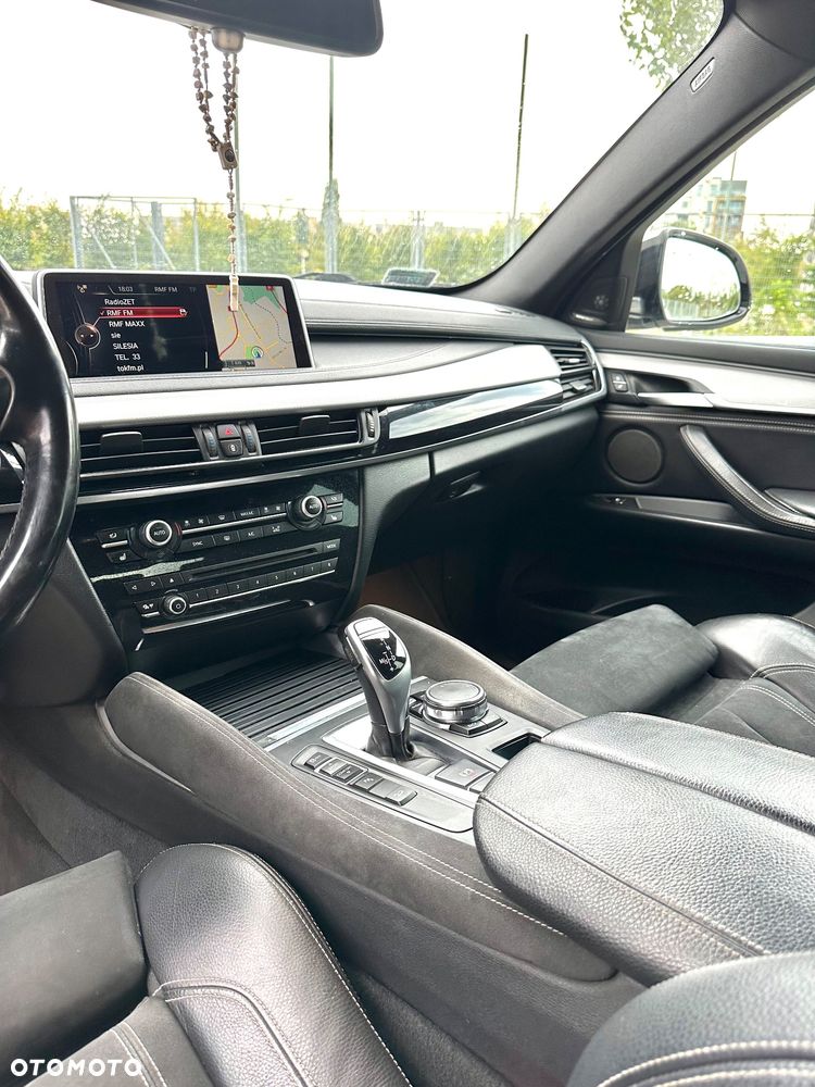 BMW X6 xDrive30d - 16