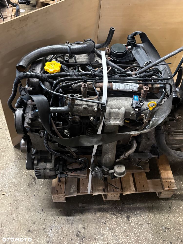 Silnik LDV Maxus Chrysler Voyager 2.5 crd  R2516C vmr425 film video - 9