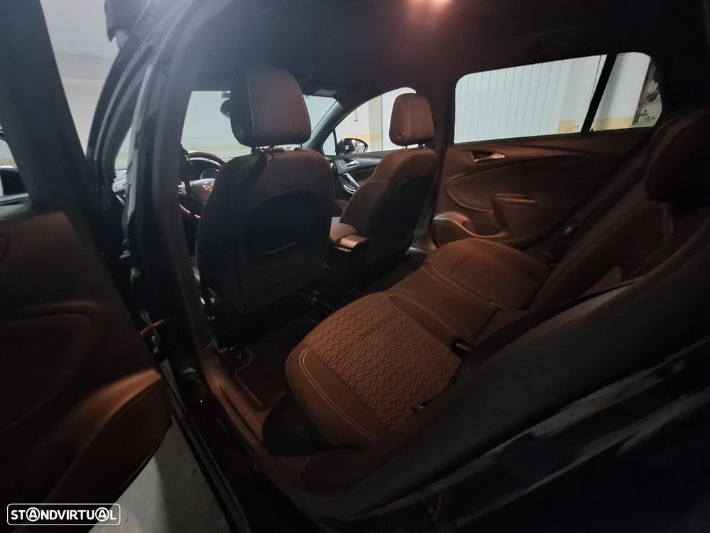 Opel Astra Sports Tourer 1.4 T Dynamic Sport - 27