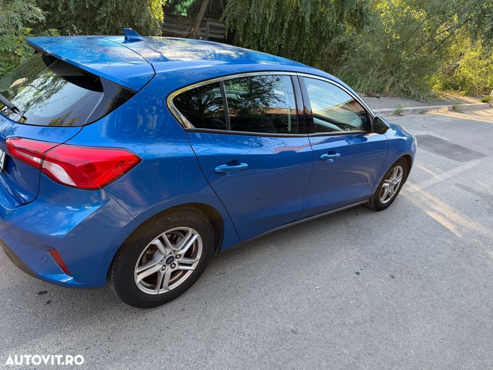 Ford Focus 1.0 EcoBoost Active - 9