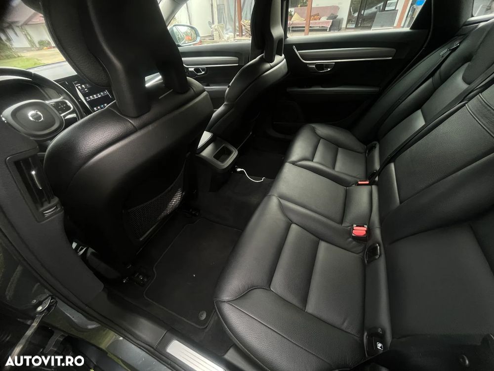 Volvo V90 D4 AWD Momentum - 12
