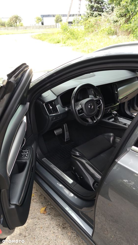 Volvo V90 D5 AWD R-Design - 22