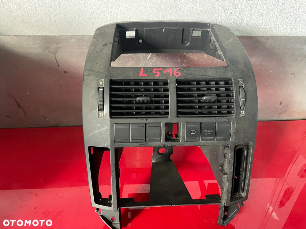 KONSOLA ŚRODKOWA VW POLO 9N KRATKI NAWIEWU - 1