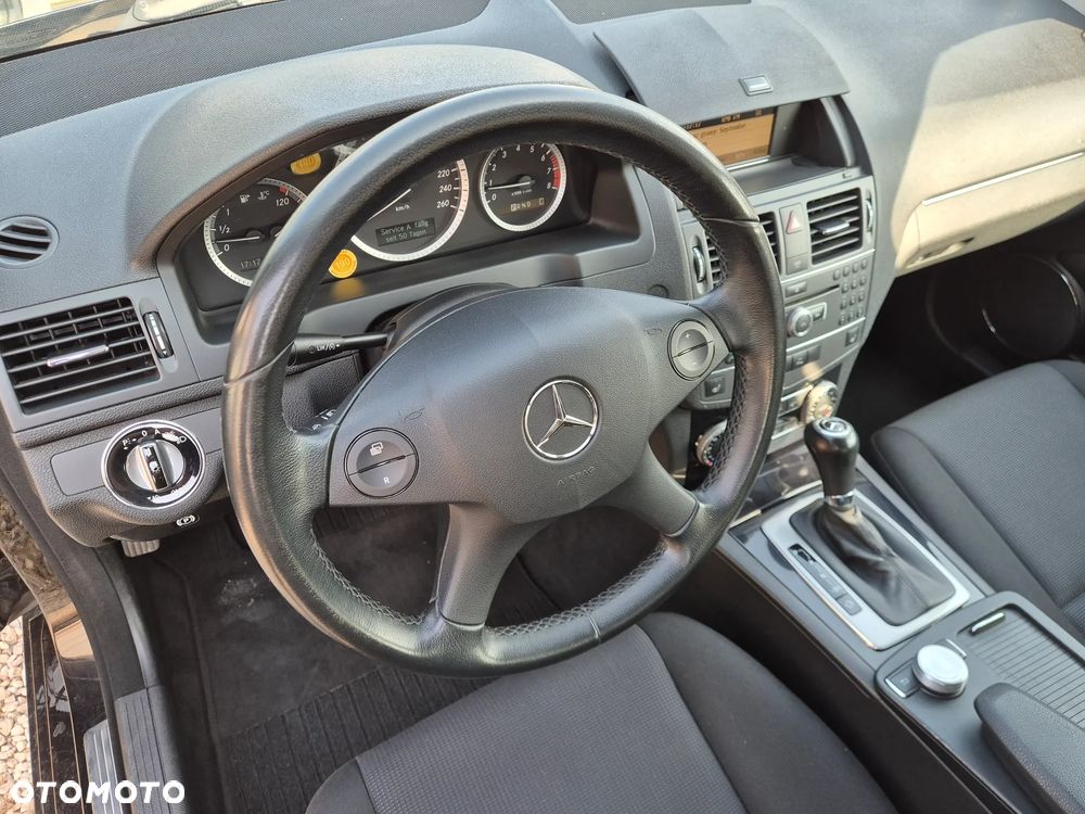 Mercedes-Benz Klasa C 180 Kompressor Automatik BlueEFFICIENCY - 7