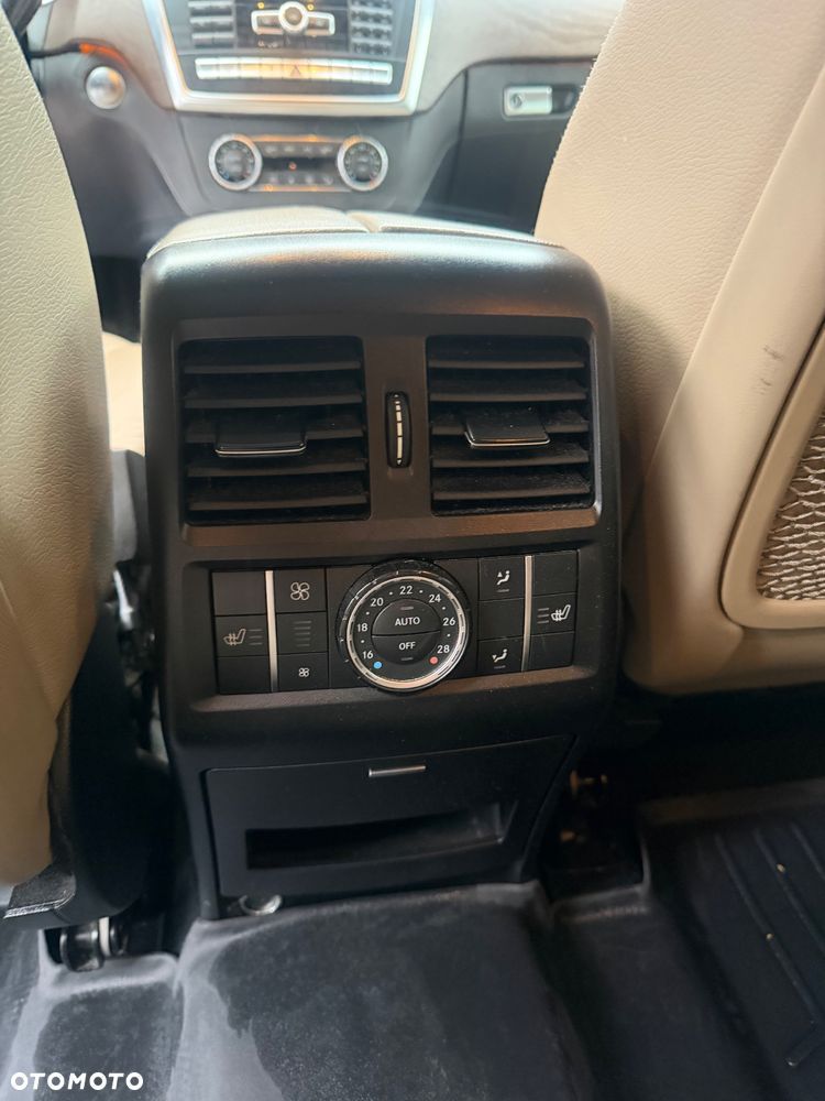Mercedes-Benz GL 350 BlueTEC 4-Matic - 25