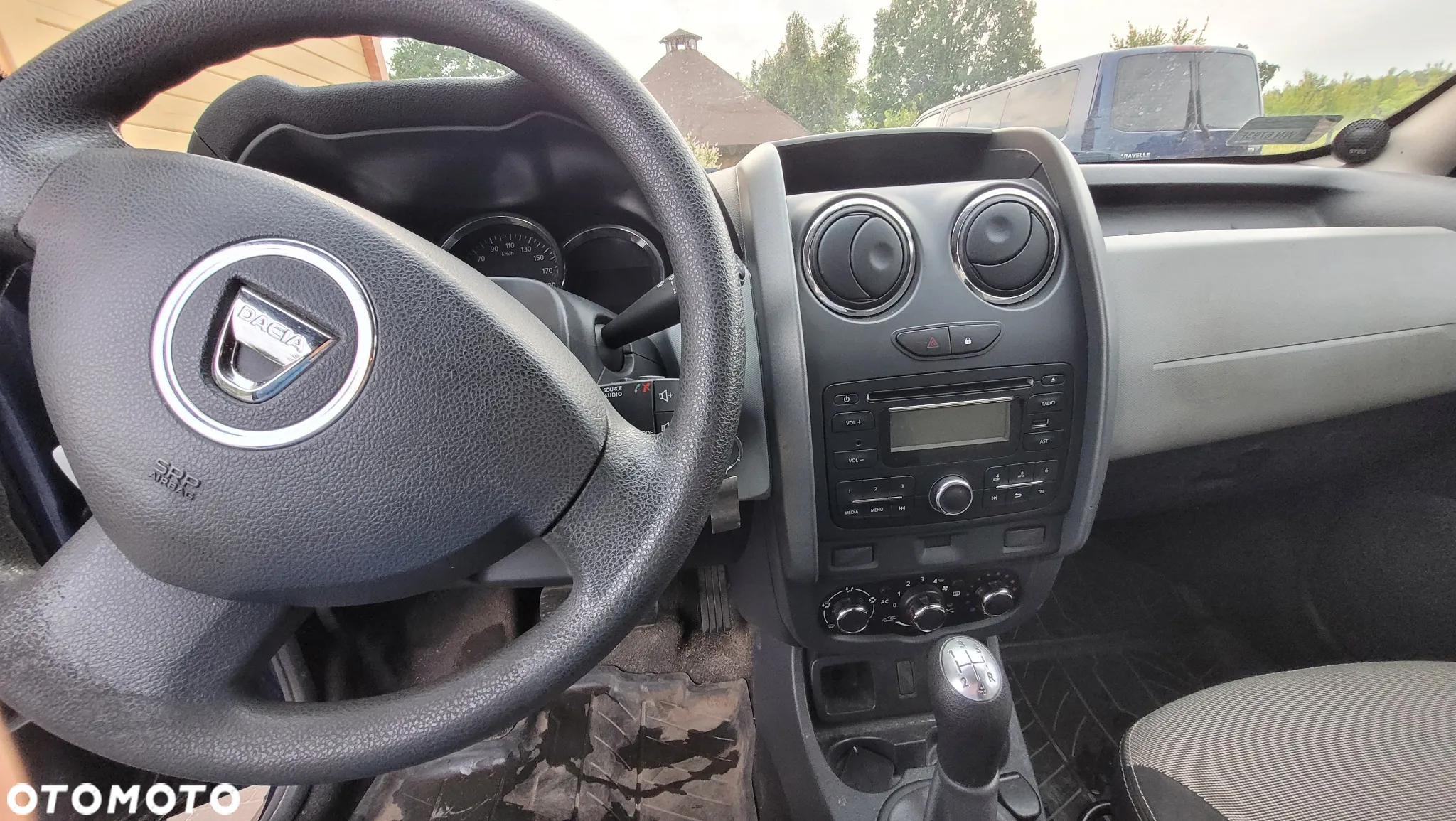 Dacia Duster 1.6 - 9