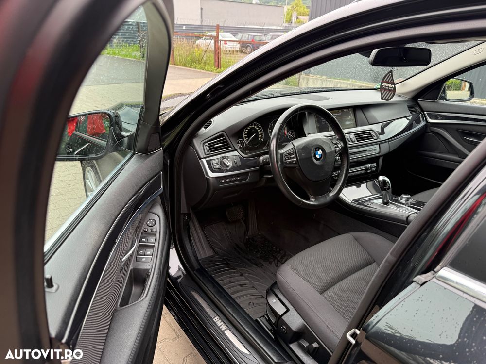 BMW Seria 5 520d Touring BluePerformance Aut. - 12