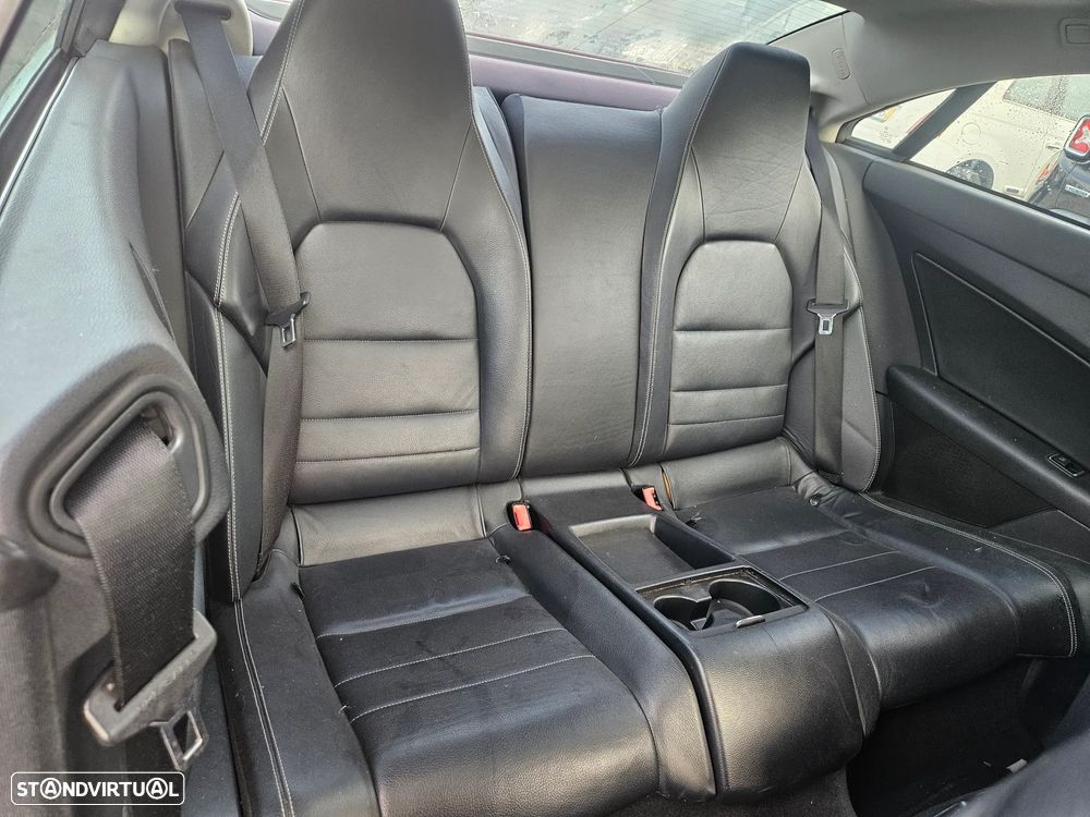 Mercedes-Benz E 250 CDi Avantgarde BlueEfficiency Auto - 16