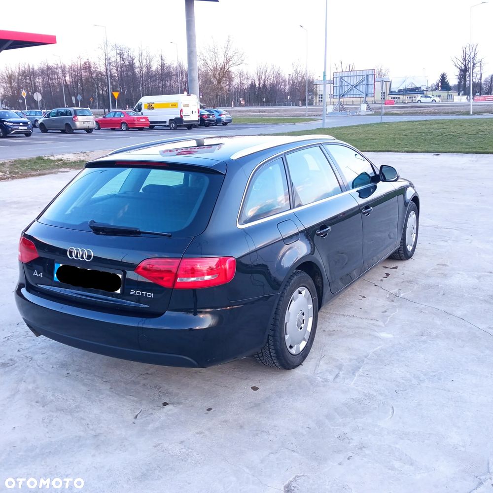 Audi A4 Avant 2.0 TDI DPF Attraction - 4