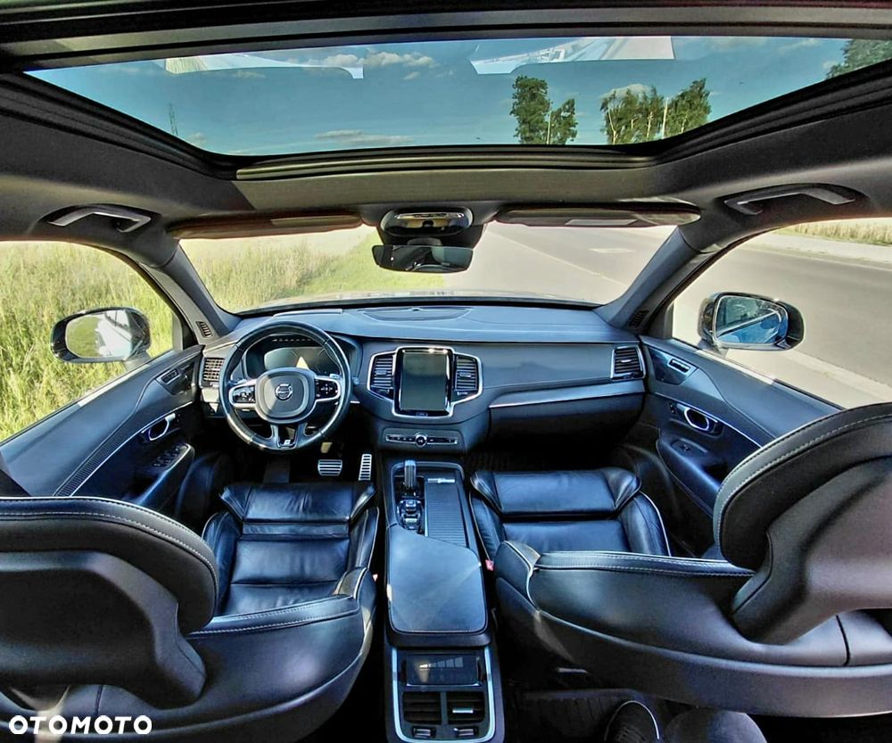 Volvo XC 90 - 9