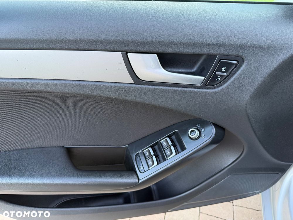 Audi A4 Avant 2.0 TDI DPF Attraction - 26