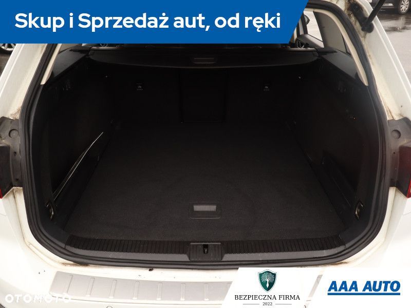 Volkswagen Passat Variant - 15