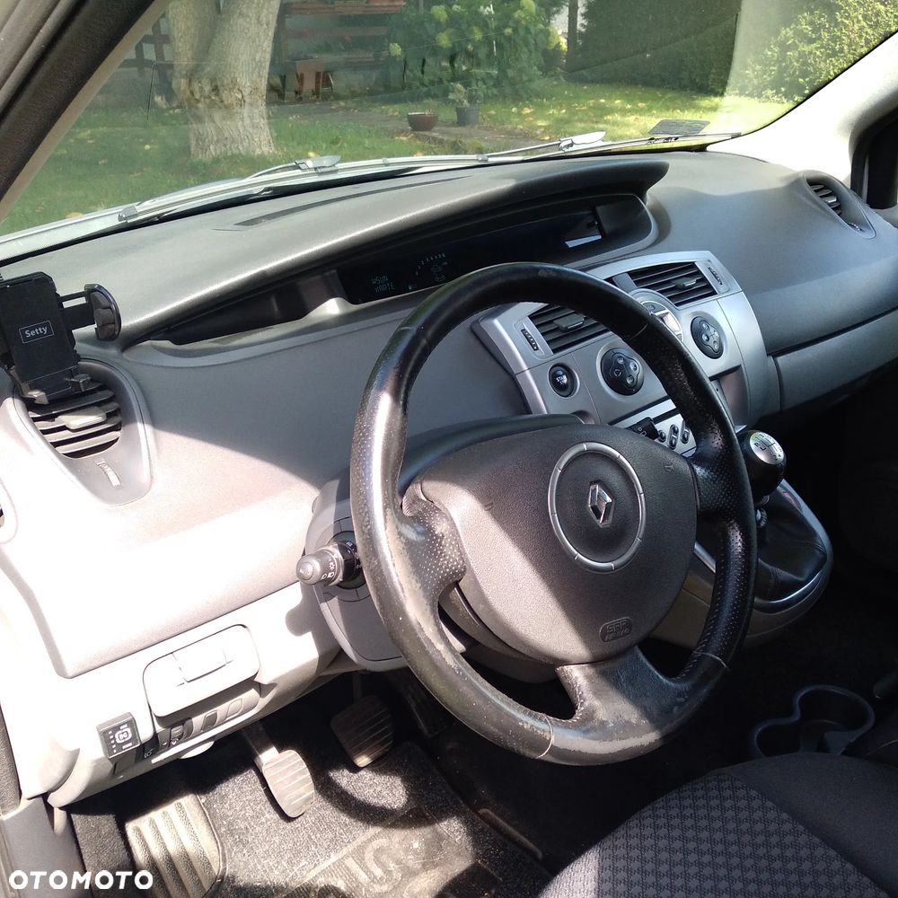 Renault Megane 1.6 16V Authentique - 6