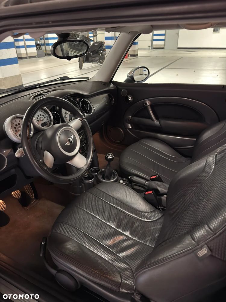 MINI ONE Standard - 38