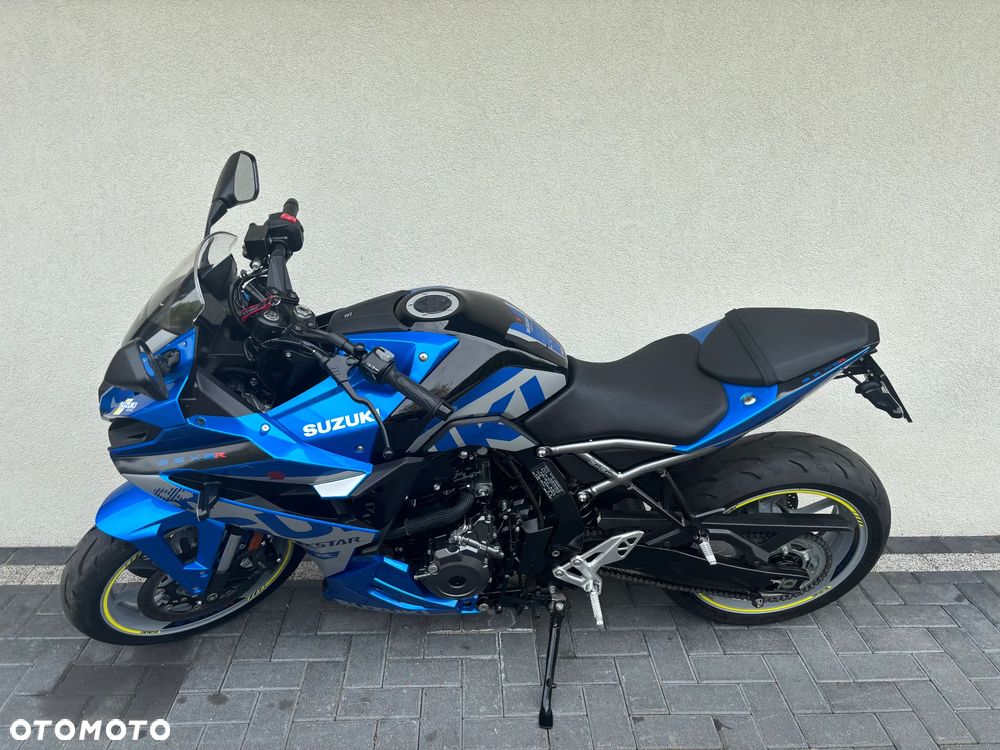 Suzuki GSX - 3