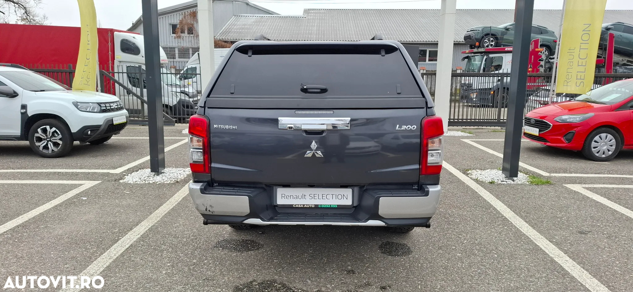 Mitsubishi L200 Double Cab 2.2 DI-D A/T Instyle - 8