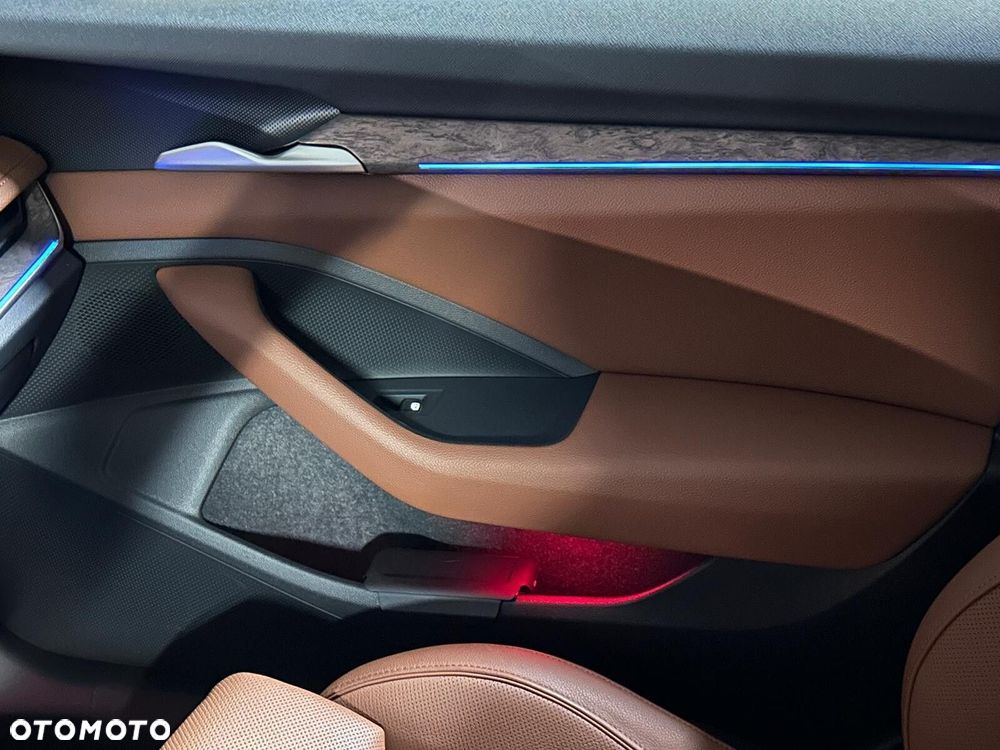 Skoda Superb 2.0 TSI 4x4 L&K DSG - 38