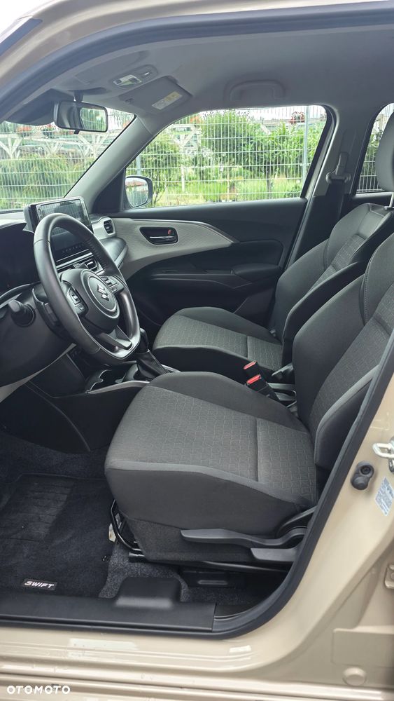 Suzuki Swift 1.2 Dualjet Hybrid CVT Comfort - 14