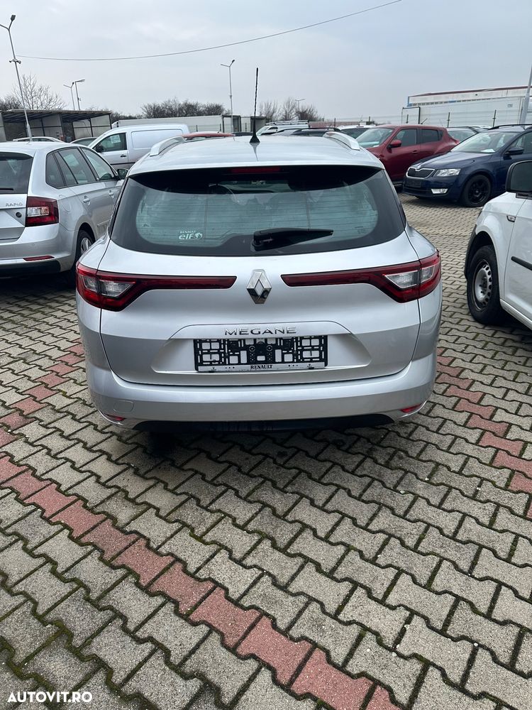 Renault Megane ENERGY TCe 100 LIFE - 4