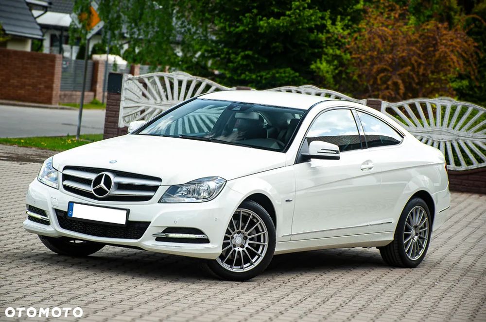 Mercedes-Benz Klasa C 180 BlueEFFICIENCY - 9