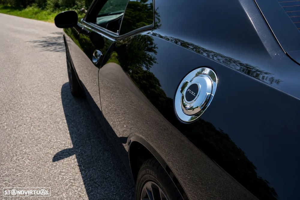 Dodge Challenger Auto SXT Plus - 14