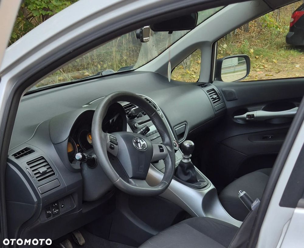 Toyota Auris - 7
