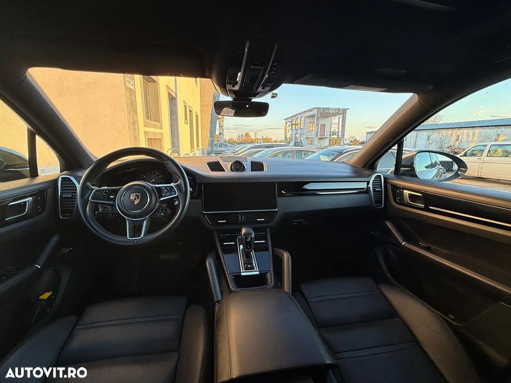 Porsche Cayenne Standard - 22