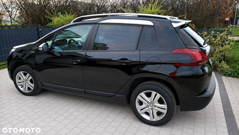 Peugeot 2008 1.2 Pure Tech Style - 7